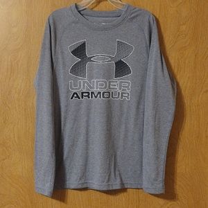 Boys Under Armour long sleeve t-shirt